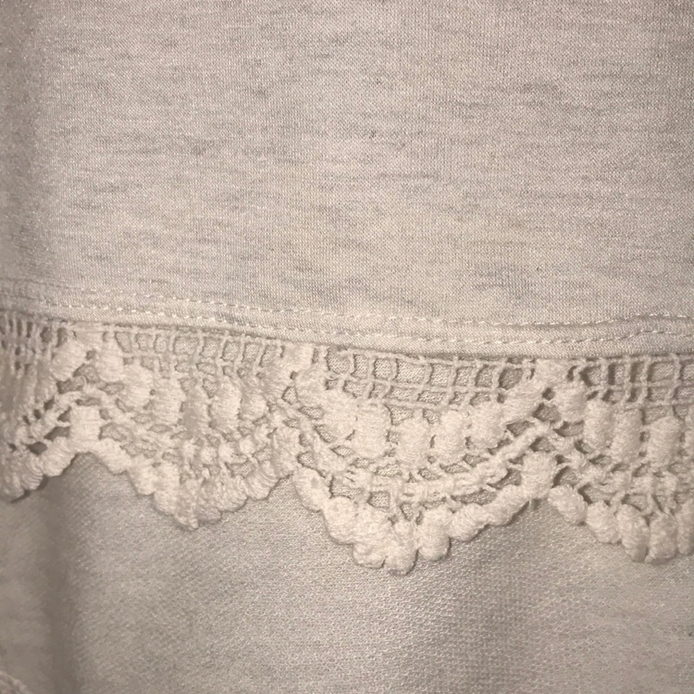 Blouse - Picture 2 of 3
